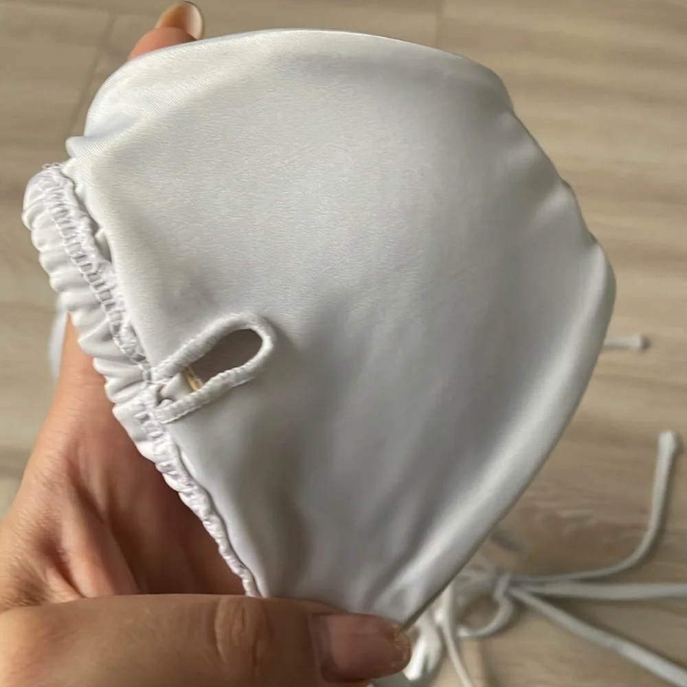White string bikini - Picture 3 of 3
